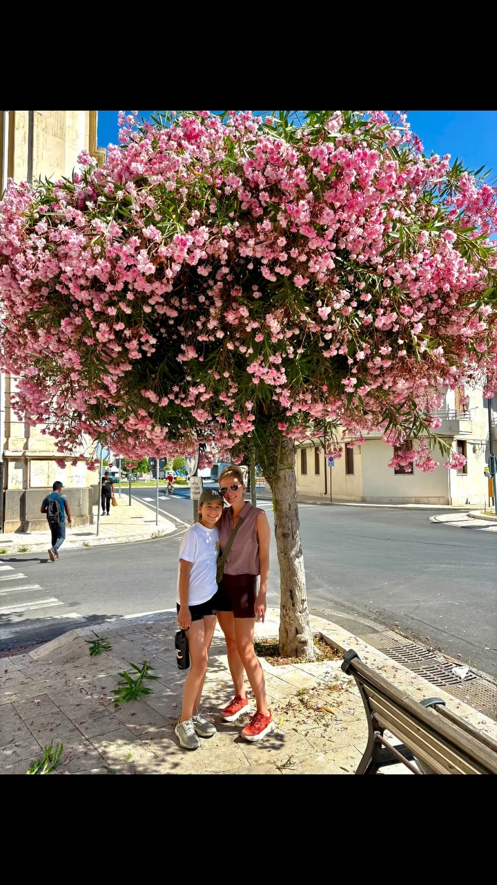 • Natura sicilienne

De la Terre à la Mer, c’est ce qu’on appelle en avoir grandement plein la vue 😍
#sicily